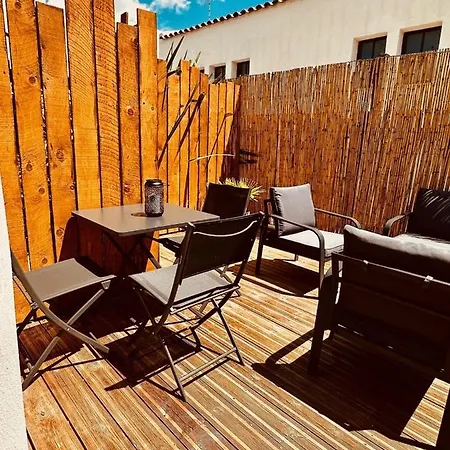 La Villa Vaihere En Camargue, L'Hibiscus Et Le Magnolia Les Les Saintes-Maries-de-la-Mer Extérieur photo