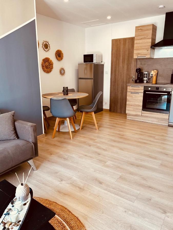 La Vaihere En Camargue, L'hibiscus Et Le Magnolia Appartement Les Saintes-Maries-de-la-Mer
